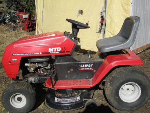 AMF lawn tractors 1238