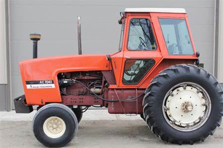 Allis Chalmers 7040