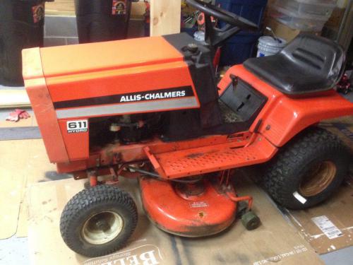 Allis Chalmers lawn tractors 611 Hydro