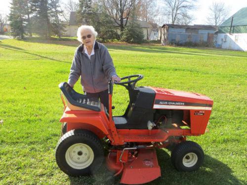 Allis Chalmers lawn tractors 808GT