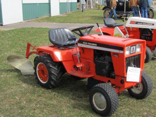 Allis Chalmers lawn tractors 919