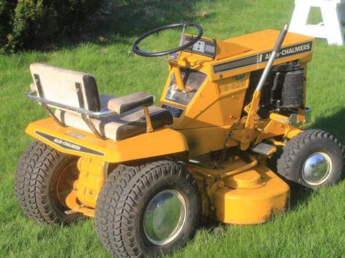 Allis Chalmers lawn tractors B-207