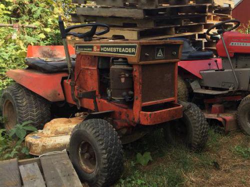 Allis Chalmers lawn tractors Homesteader 8