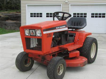 Allis Chalmers lawn tractors T-811