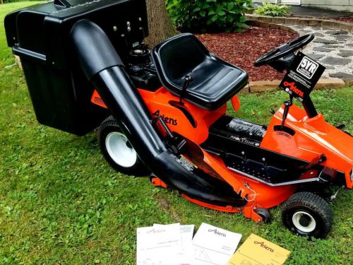 Ariens lawn tractors RM1232