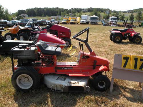 Ariens lawn tractors RM830