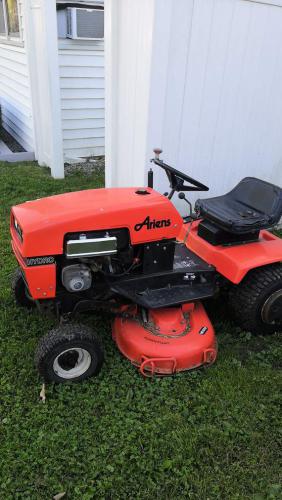 Ariens lawn tractors YT1232G