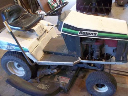 Bolens lawn tractors 3011G