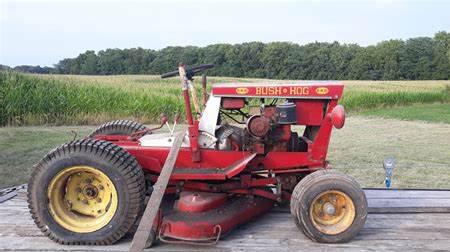 Bush Hog lawn tractors D4-10