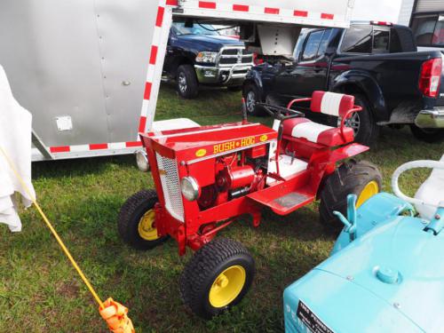 Bush Hog lawn tractors D4-12