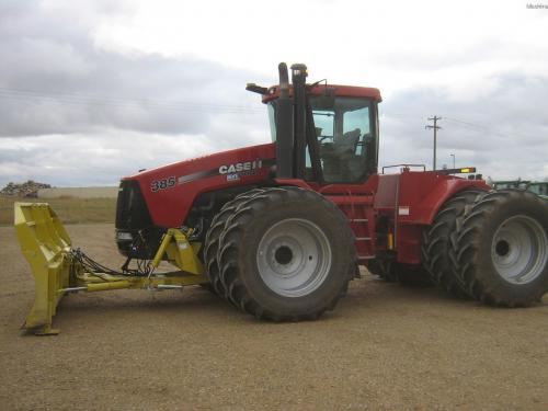 CaseIH 385