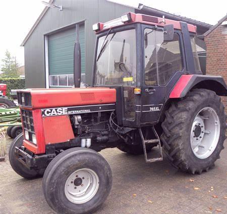 CaseIH 745 XL