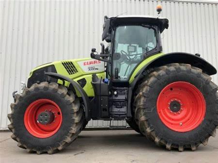 Claas Axion 830