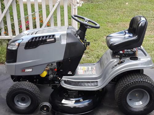 Craftsman lawn tractors 247.25586