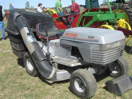 Craftsman lawn tractors 502.8130