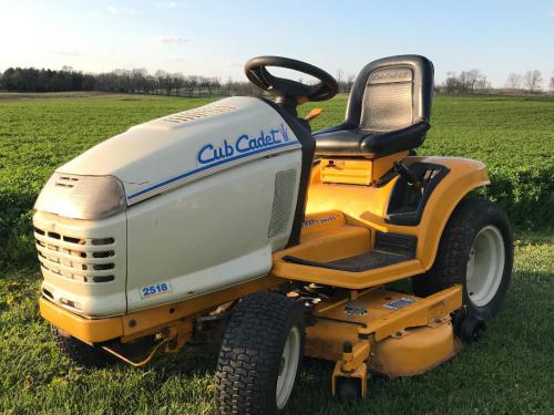 Cub Cadet lawn tractors 1208