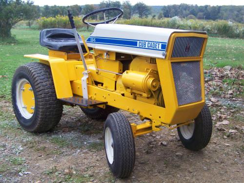 Cub Cadet lawn tractors 124