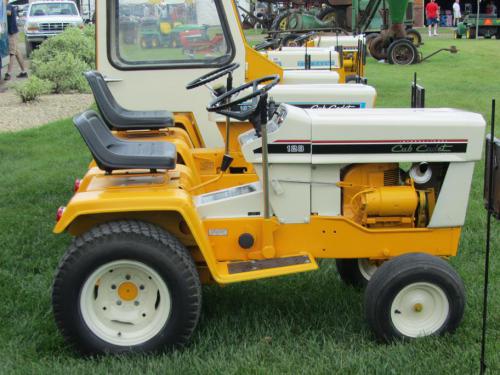 Cub Cadet lawn tractors 128