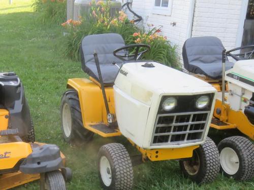 Cub Cadet lawn tractors 1810