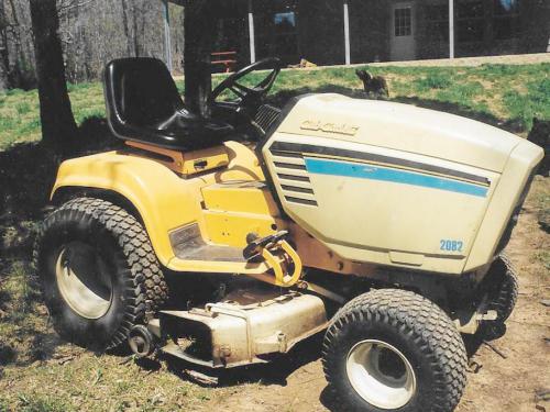 Cub Cadet lawn tractors 2082