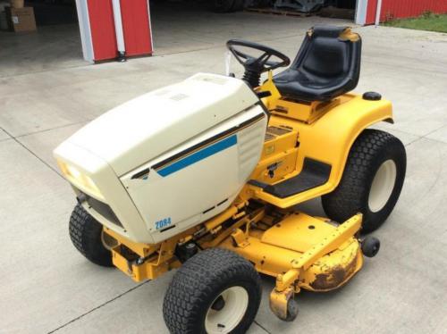 Cub Cadet lawn tractors 2084