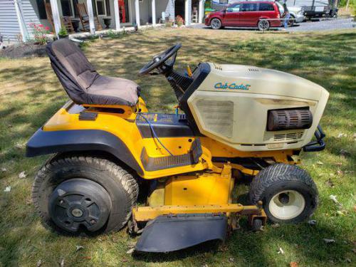 Cub Cadet lawn tractors 2086