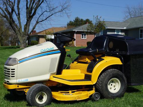 Cub Cadet lawn tractors 2140