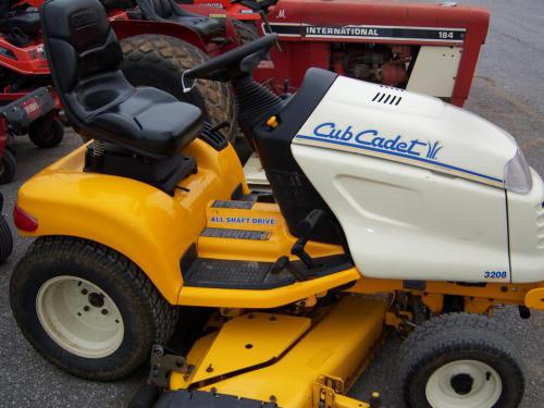 Cub Cadet lawn tractors 3208