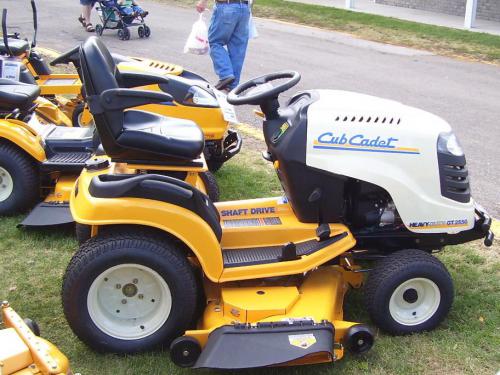 Cub Cadet lawn tractors GT 2550