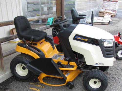 Cub Cadet lawn tractors LTX 1042