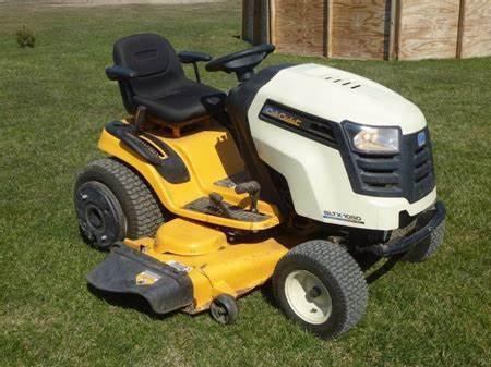 Cub Cadet lawn tractors SLTX 1050