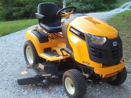 Cub Cadet lawn tractors XT3 GSE