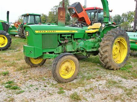 Deere 1020