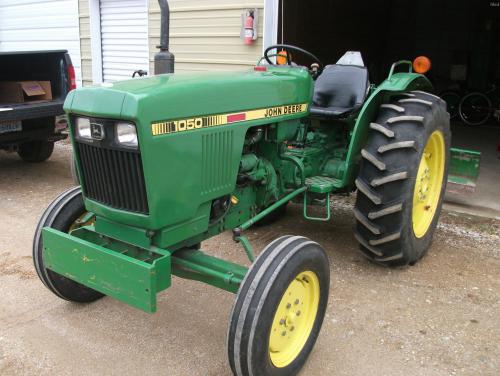 Deere 1050