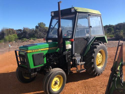 Deere 2200