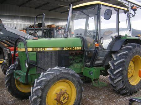 Deere 2250