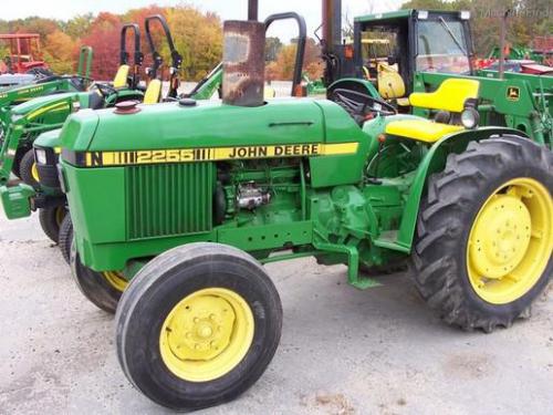 Deere 2255