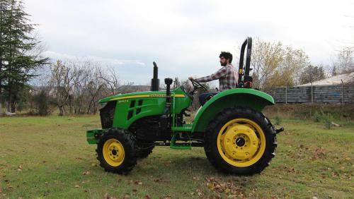 Deere 3050B