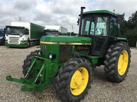 Deere 3140