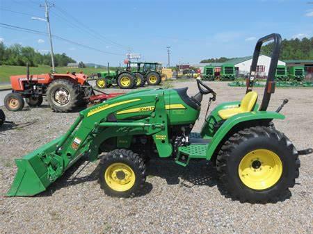 Deere 3203