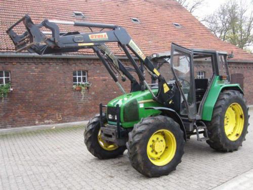 Deere 3300