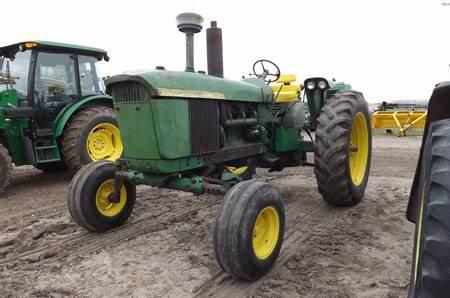 Deere 4010