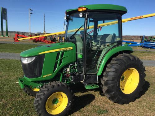 Deere 4052R