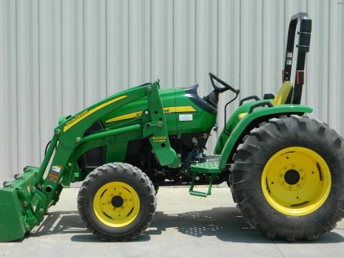 Deere 4105