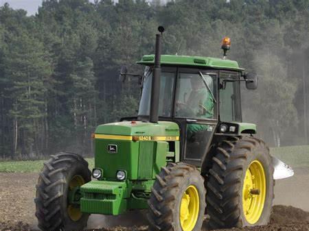 Deere 4240S