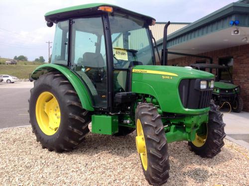 Deere 5055E