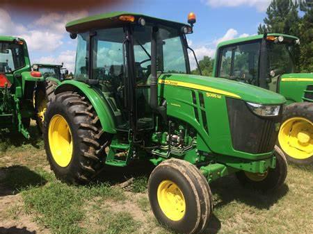 Deere 5085M