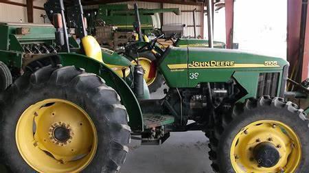 Deere 5105