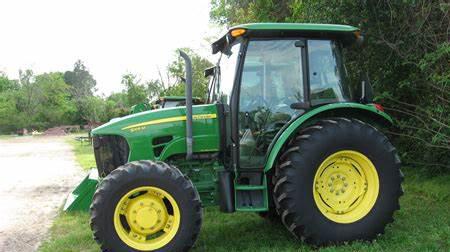 Deere 5105M