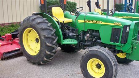 Deere 5205